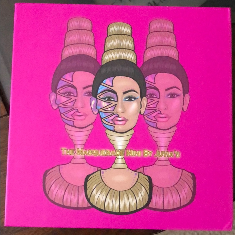 Masquerade palette by Juvia